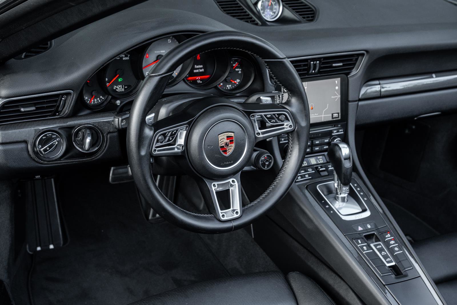 Used 2018 Porsche 911 Carrera 4S AWD/4WD image 20