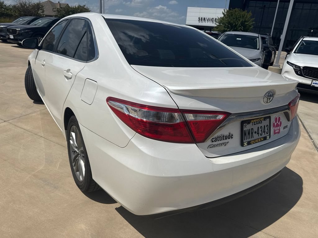 Used 2015 Toyota Camry SE FWD image 7