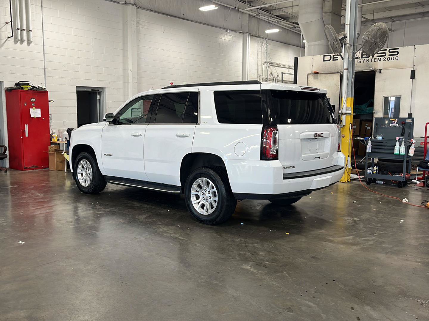 Used 2020 GMC Yukon SLT AWD/4WD image 5