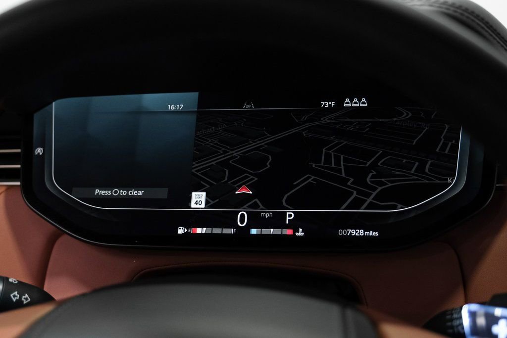 Used 2024 Land Rover Range Rover Sport image 16