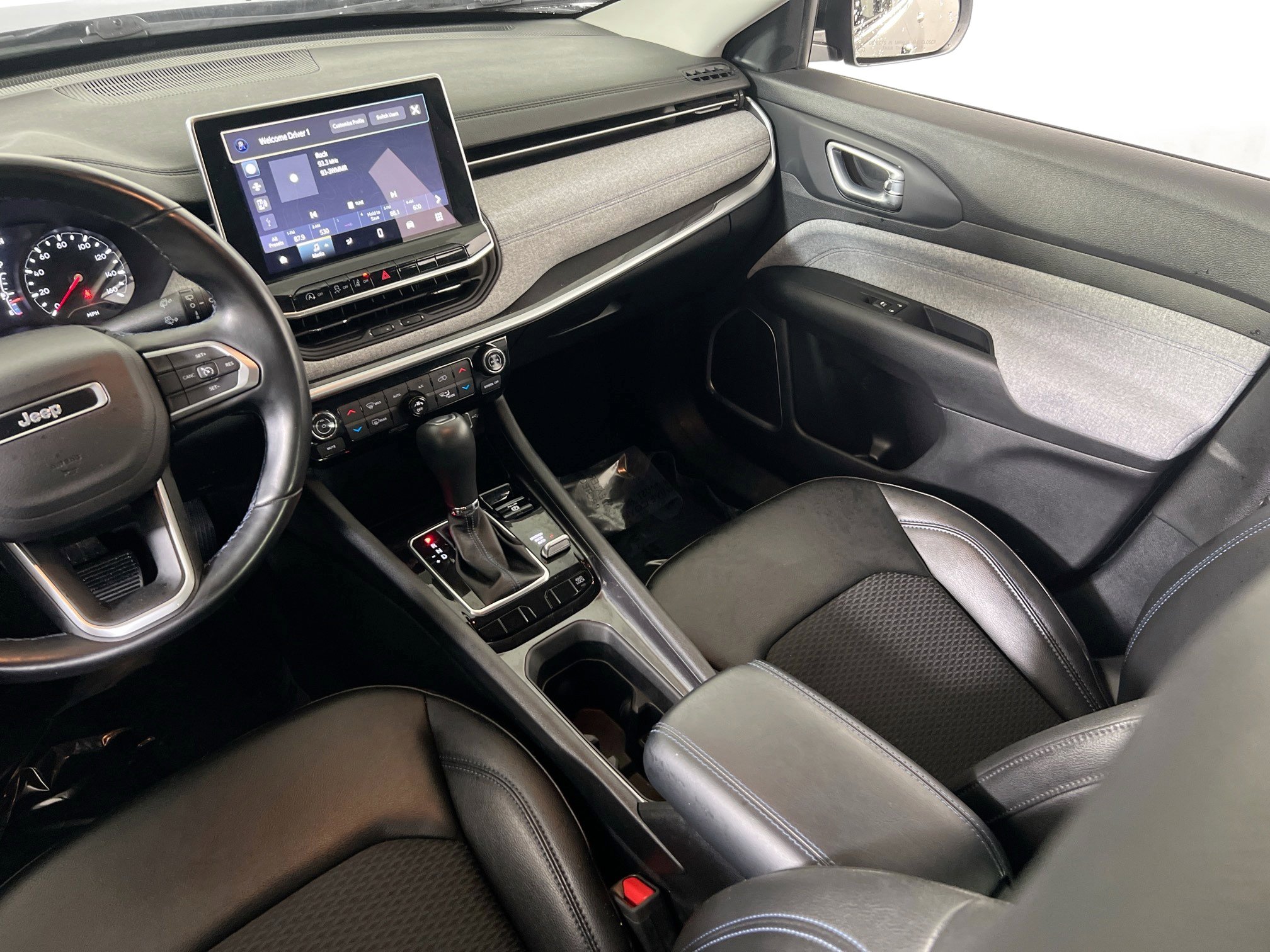 Used 2022 Jeep Compass Latitude w/ Convenience Group image 21