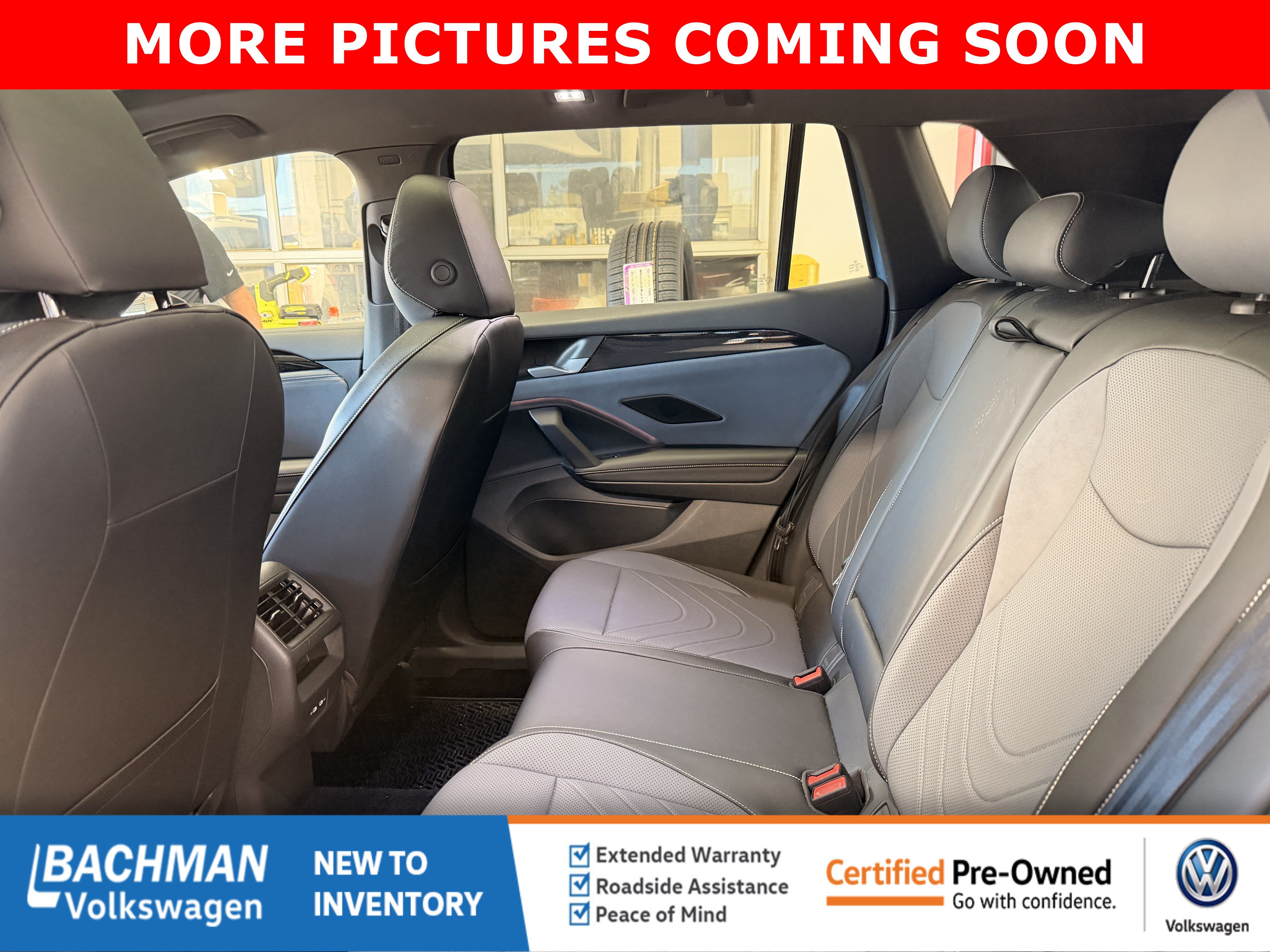 Certified 2025 Volkswagen Tiguan SE R-Line AWD/4WD image 7