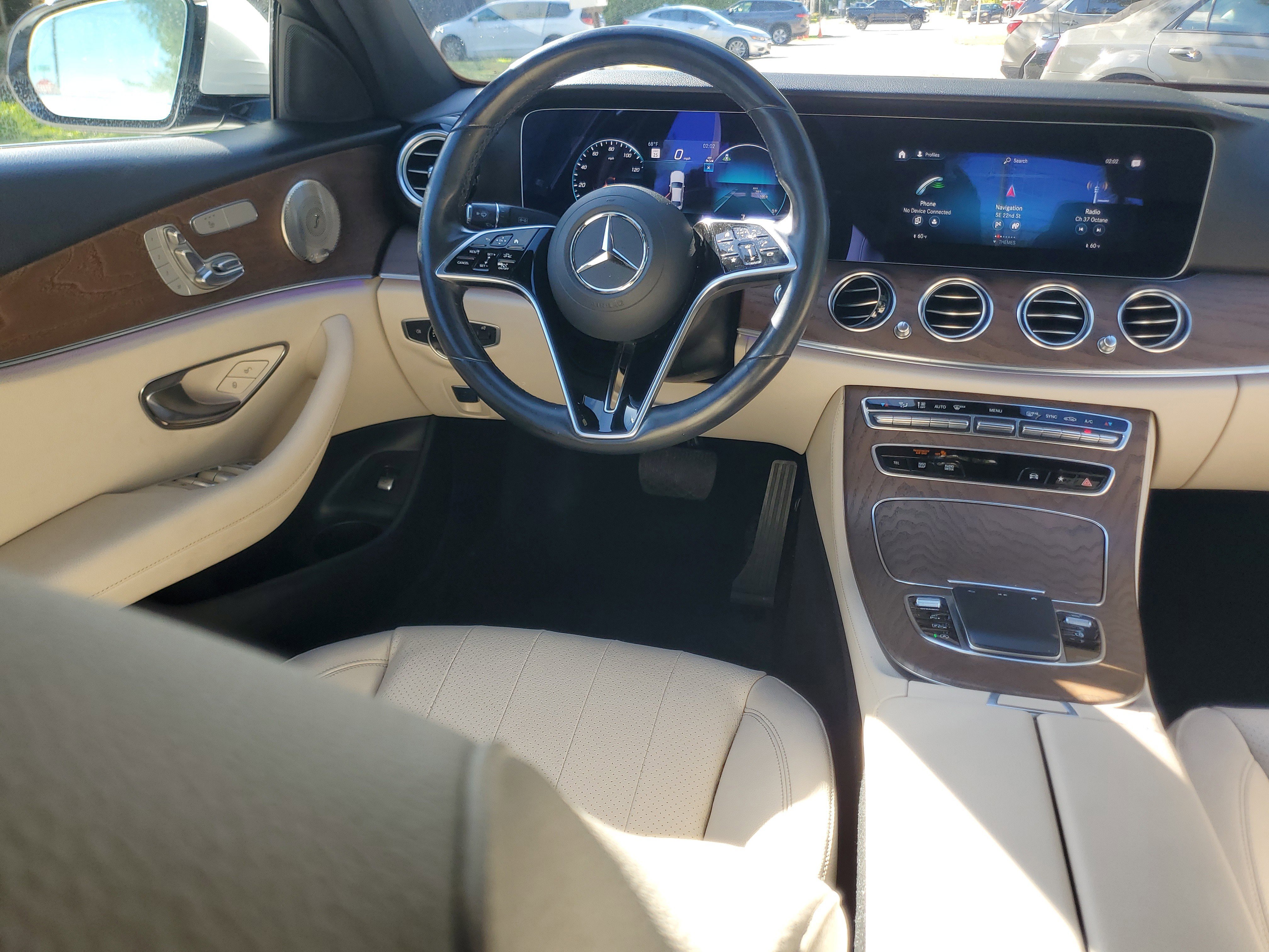 Used 2022 Mercedes-Benz E 350 Sedan image 16