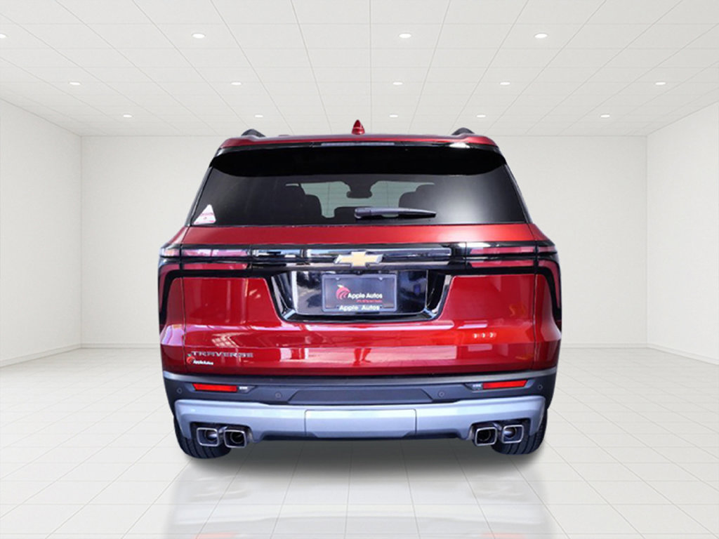 Used 2025 Chevrolet Traverse LT w/ Driver Confidence Package FWD image 5