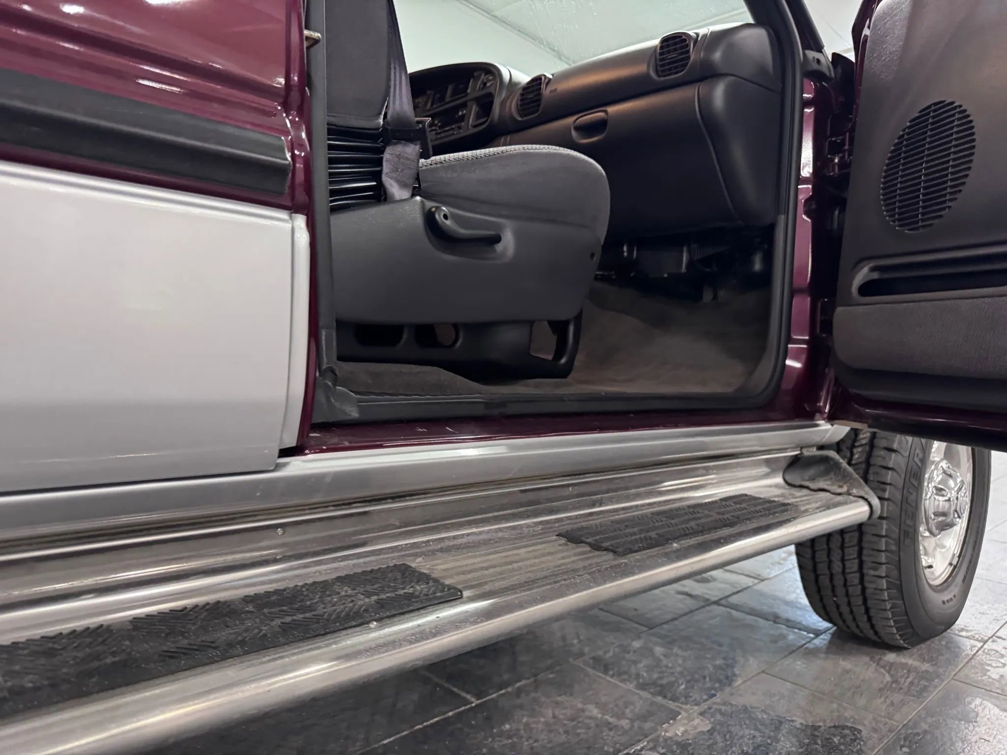 Used 2002 Dodge Ram 2500 Truck 4x4 Quad Cab image 6