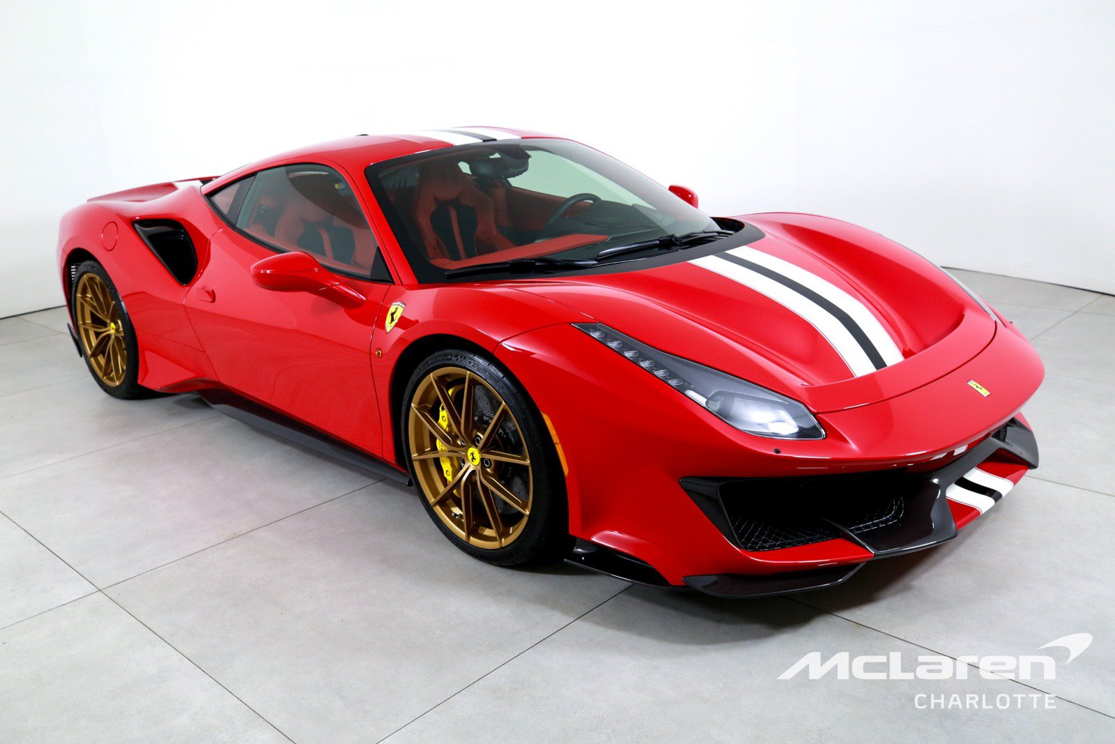 Used 2020 Ferrari 488 Pista Coupe RWD image 3