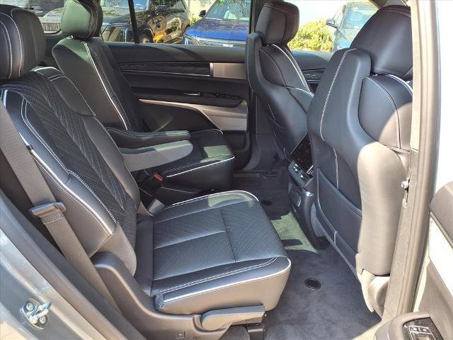 New 2026 Cadillac Vistiq Platinum image 10