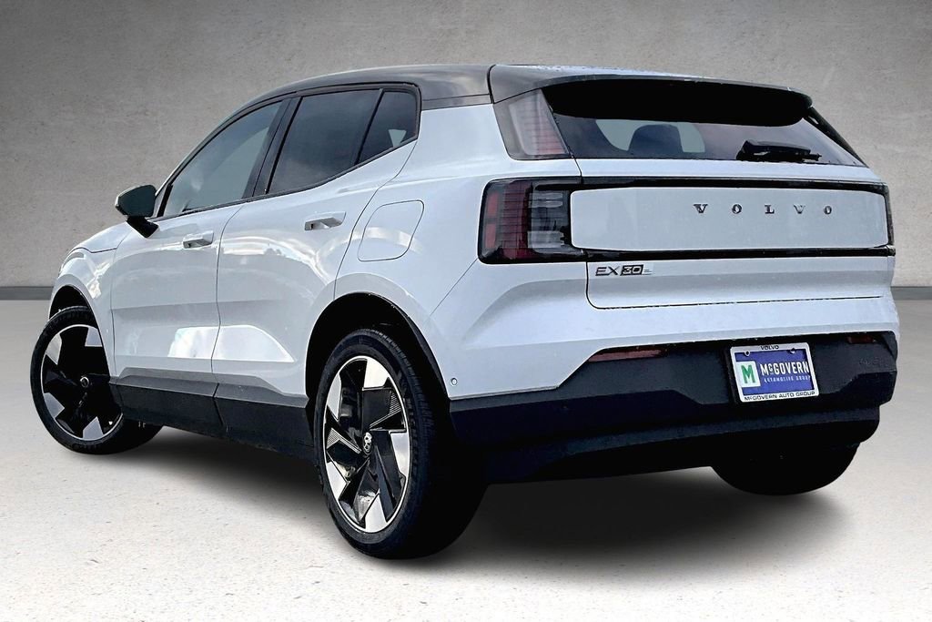 New 2026 Volvo EX30 Ultra w/ Climate Package image 3