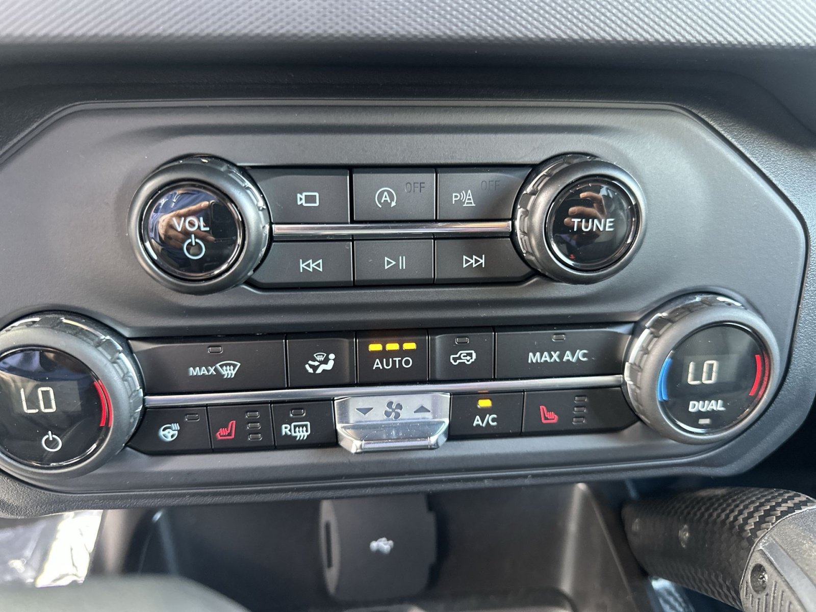 Used 2024 Ford Bronco Raptor w/ Interior Carbon Fiber Pack 6 AWD/4WD image 29