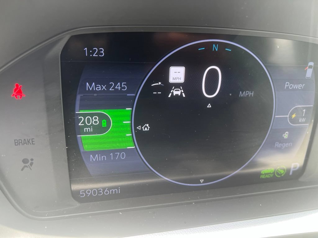 Used 2023 Chevrolet Bolt EUV Premier w/ Sun & Sound Package FWD image 8