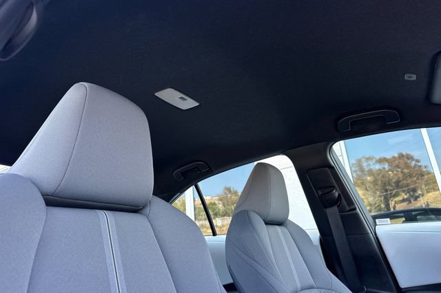 Used 2025 Toyota Corolla SE image 18