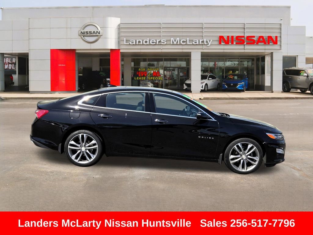 Used 2022 Chevrolet Malibu Premier image 2