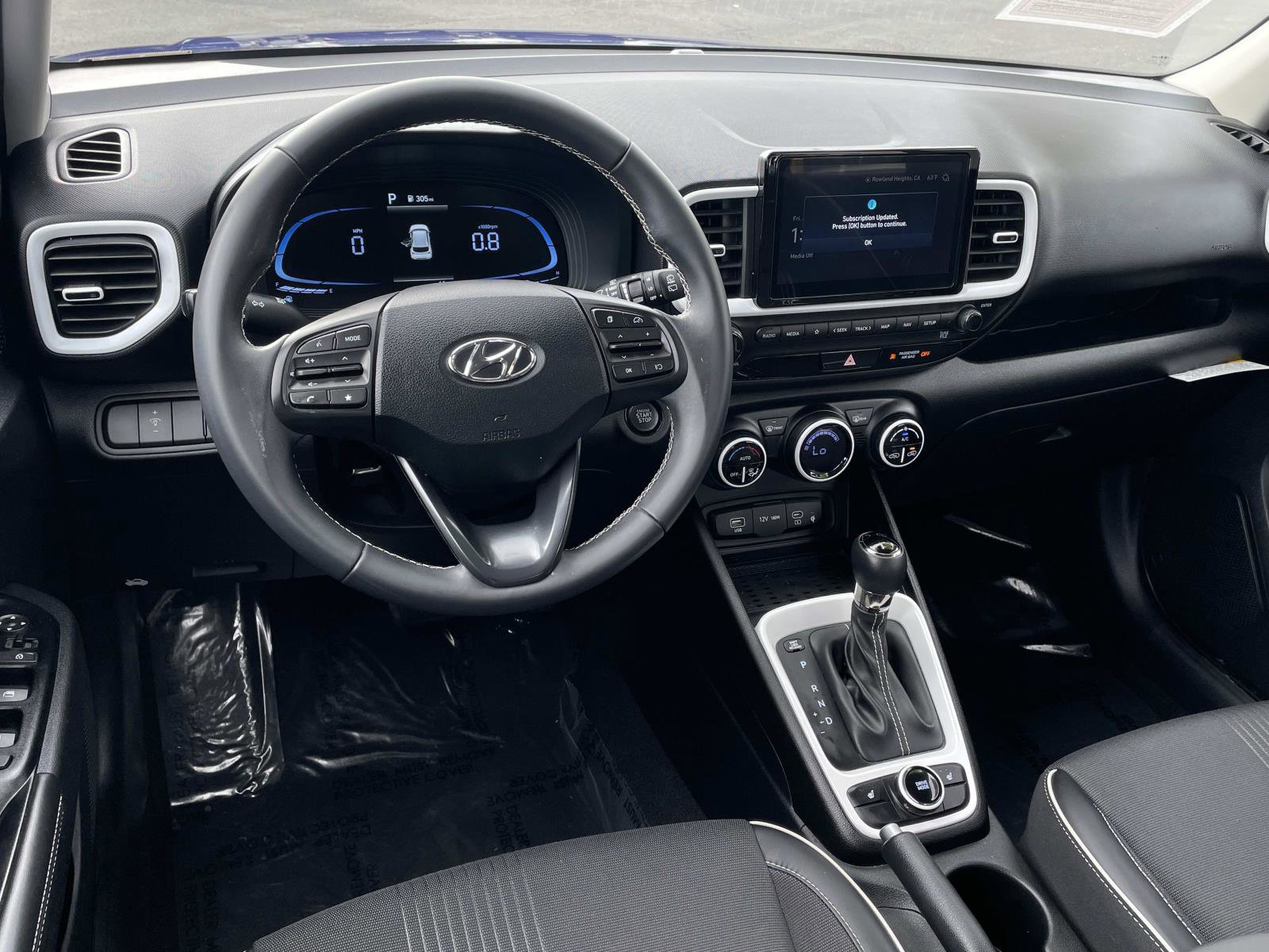 Certified 2023 Hyundai Venue Limited image 6
