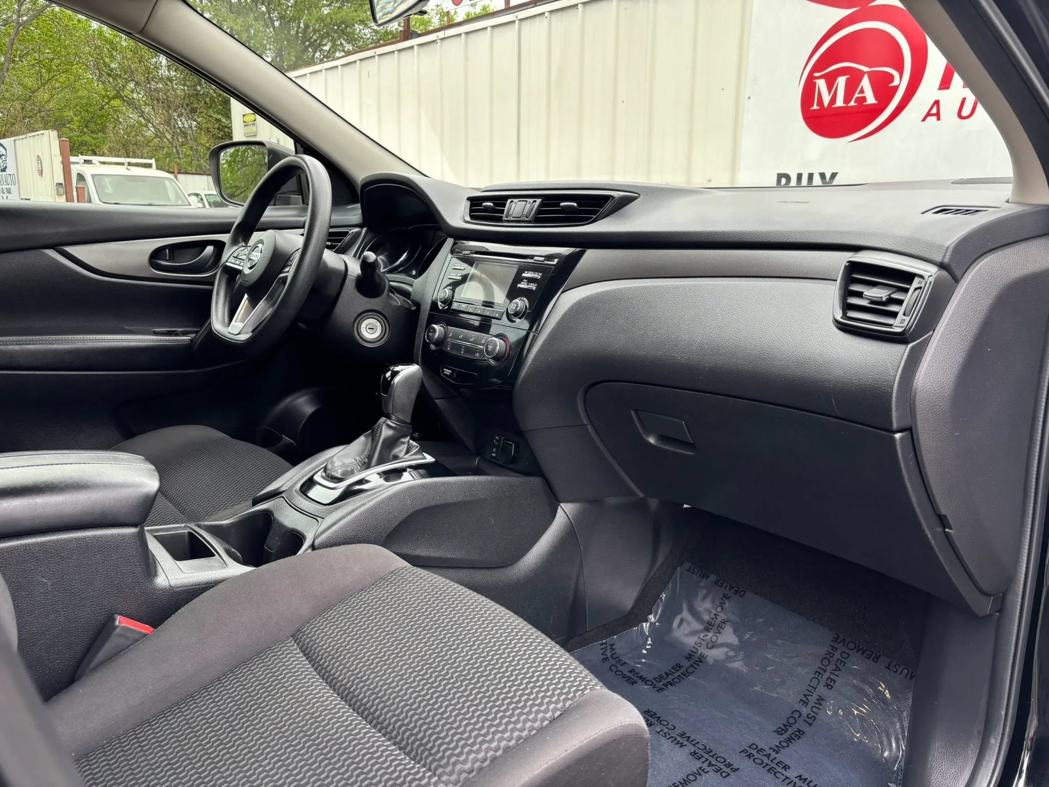 Used 2017 Nissan Rogue Sport S w/ S Appearance Package FWD image 12