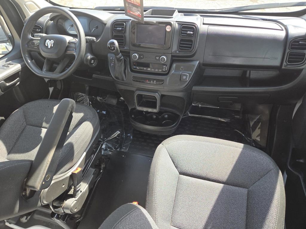 Used 2023 RAM ProMaster 2500 FWD image 18