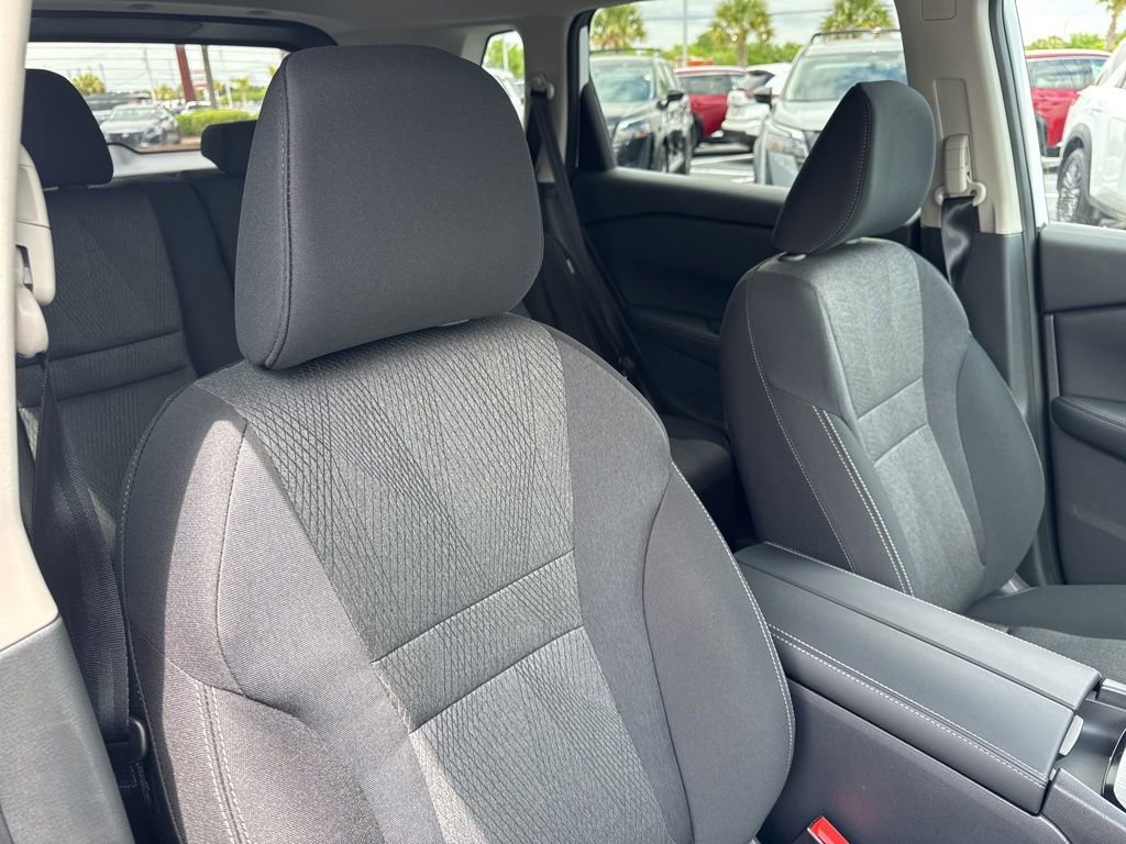 New 2026 Nissan Rogue SV FWD image 19