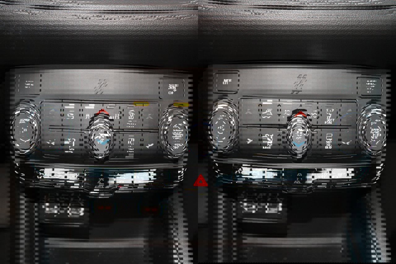 Used 2022 Dodge Durango SXT w/ Blacktop Package image 20