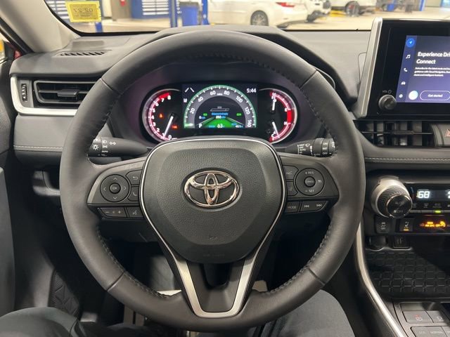Used 2023 Toyota RAV4 XLE w/ Convenience Package image 6
