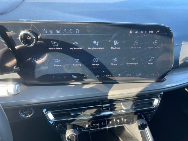 New 2026 Chevrolet Traverse LT w/ LPO, Floor Liner Package FWD image 18