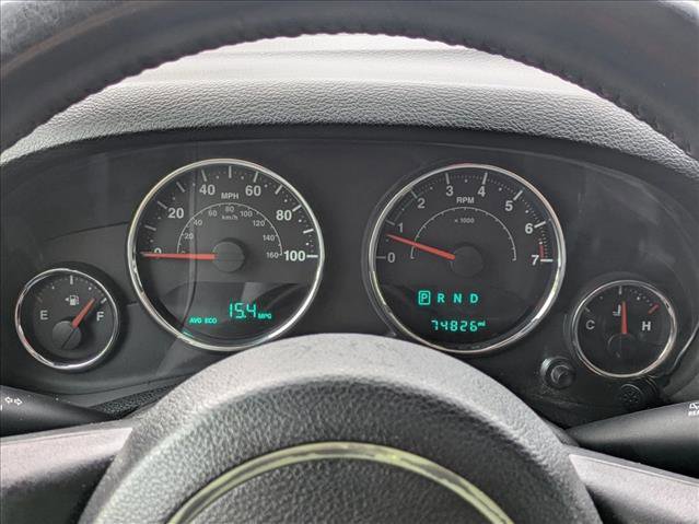 Used 2016 Jeep Wrangler Unlimited Sahara image 11