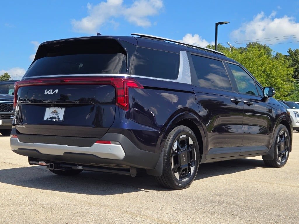Used 2025 Kia Carnival EX FWD image 15