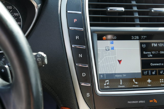 Used 2017 Lincoln MKX Reserve w/ Lincoln MKX Climate Package AWD/4WD image 22