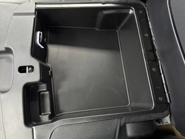 New 2026 RAM 5500 Tradesman AWD/4WD image 32