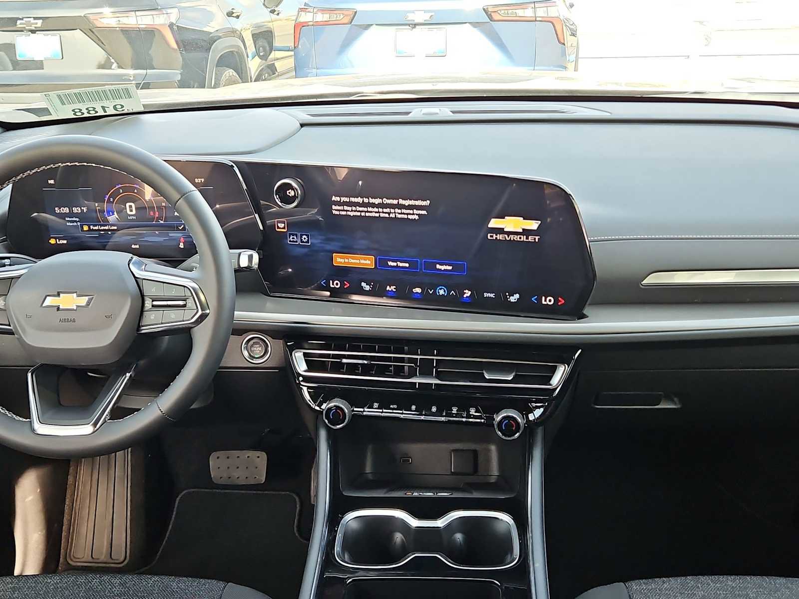 New 2026 Chevrolet Traverse LT image 14