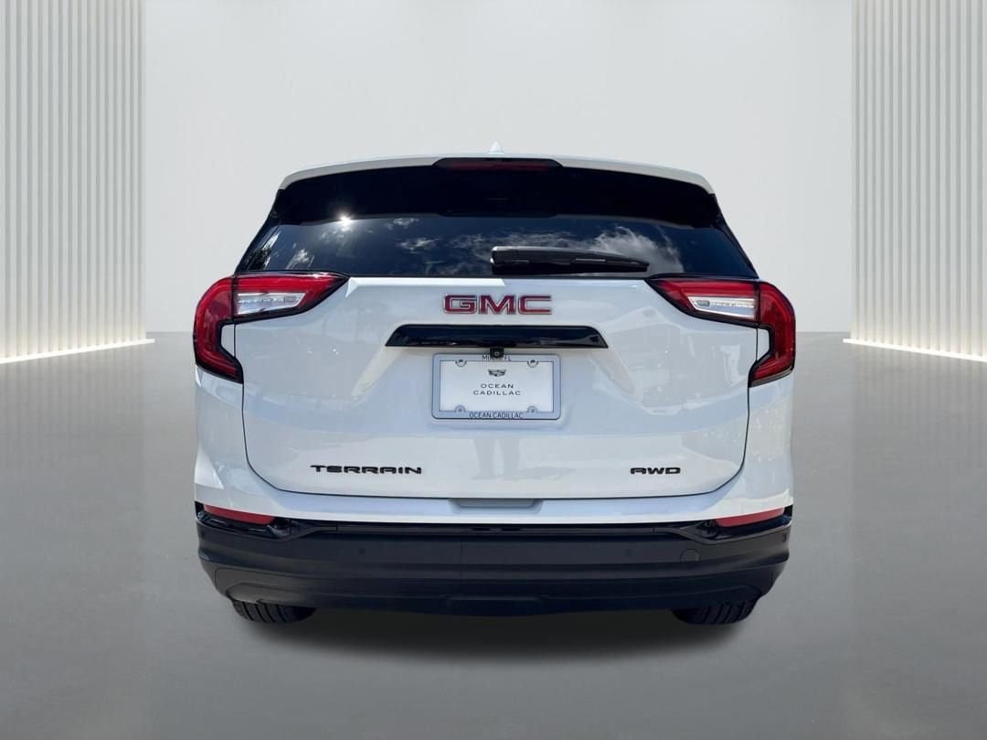 Used 2022 GMC Terrain SLT w/ Infotainment Package II image 6