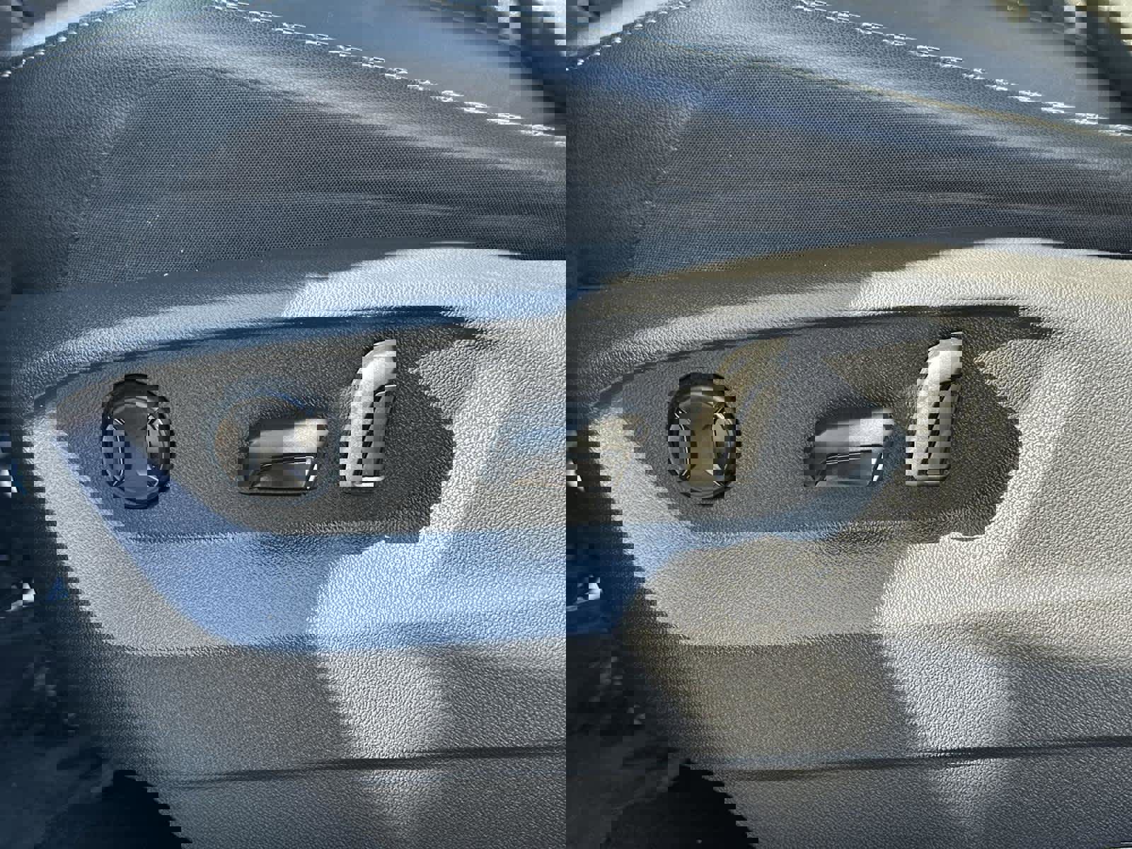 Used 2019 Volkswagen Tiguan SEL image 23