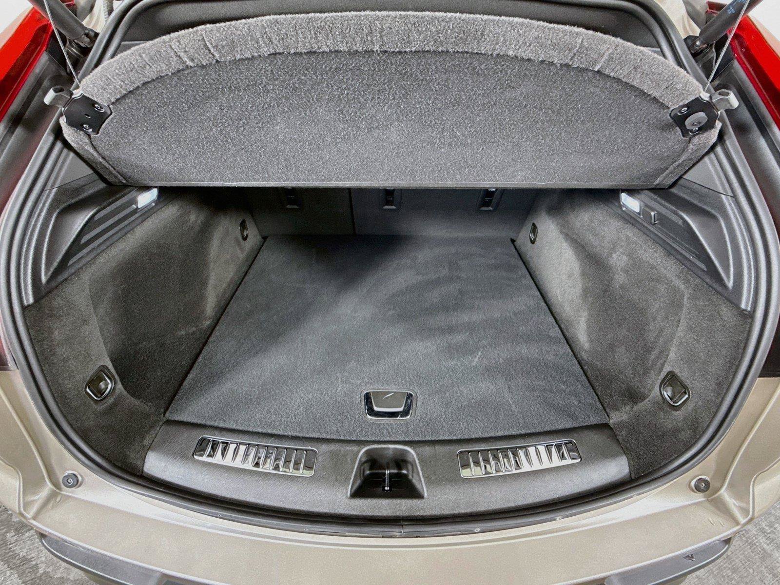 Used 2023 Cadillac XT4 Premium Luxury FWD image 28