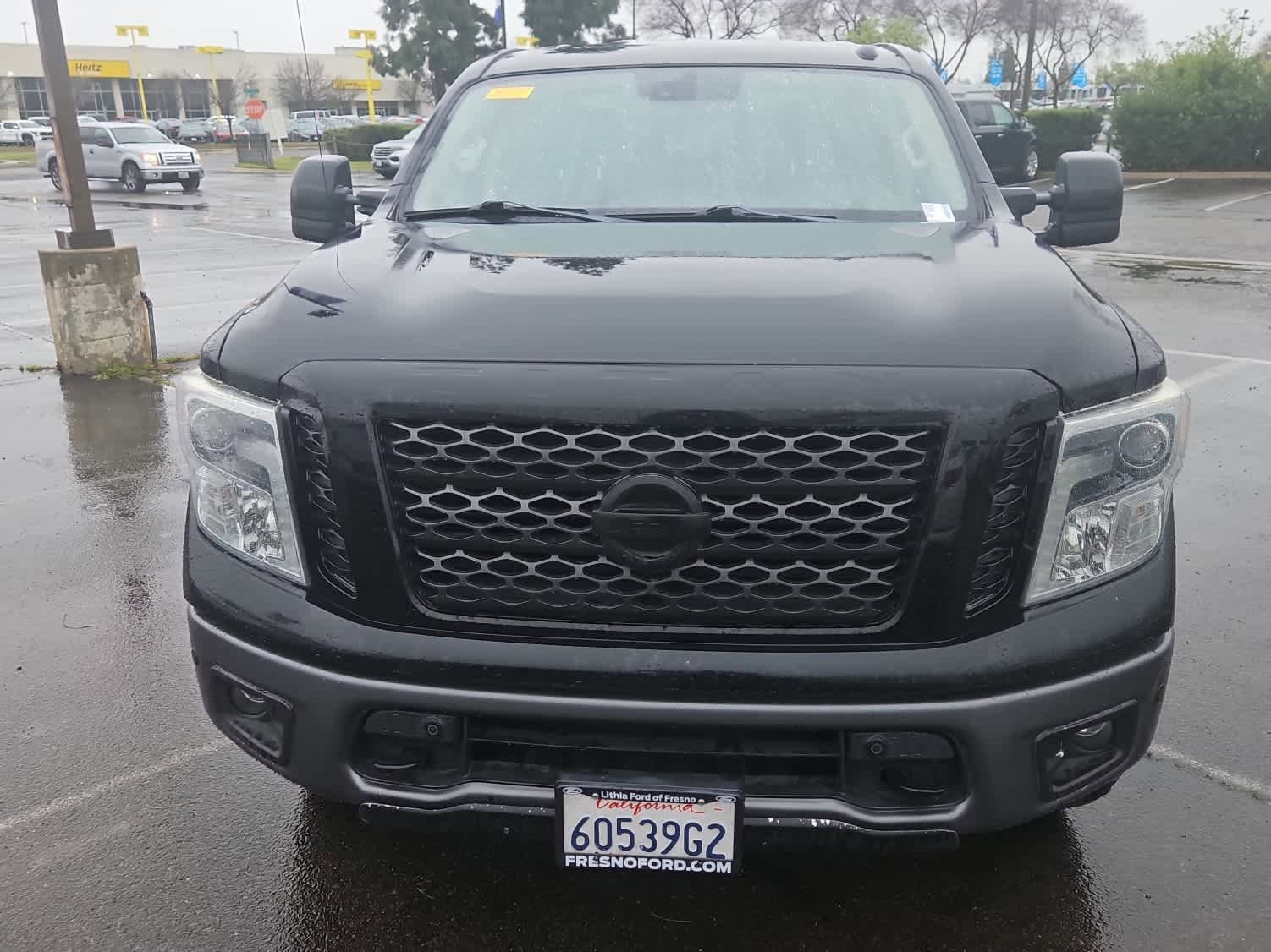 Used 2017 Nissan Titan PRO-4X w/ Pro-4x Convenience Package image 4