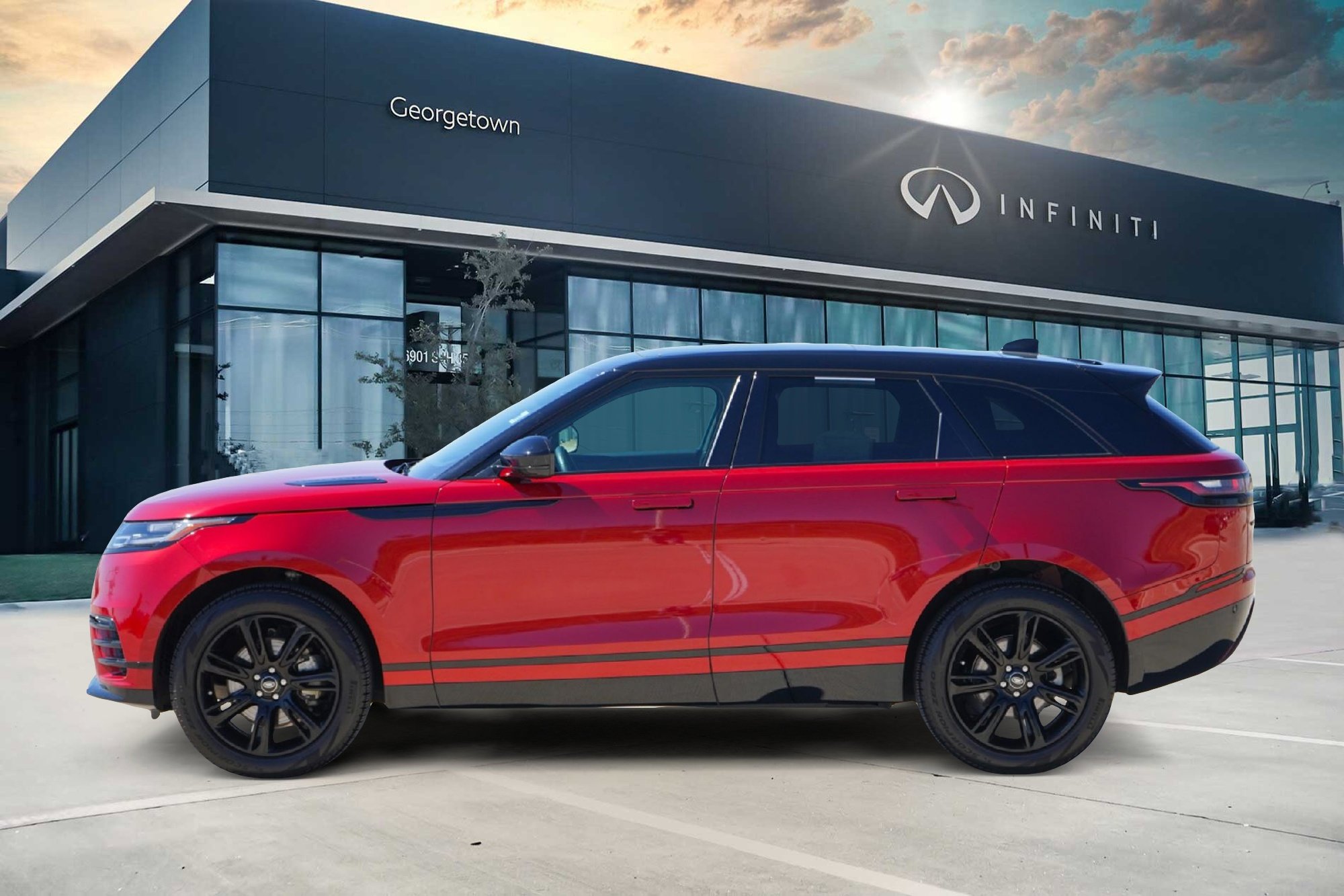 Used 2023 Land Rover Range Rover Velar R-Dynamic S image 6