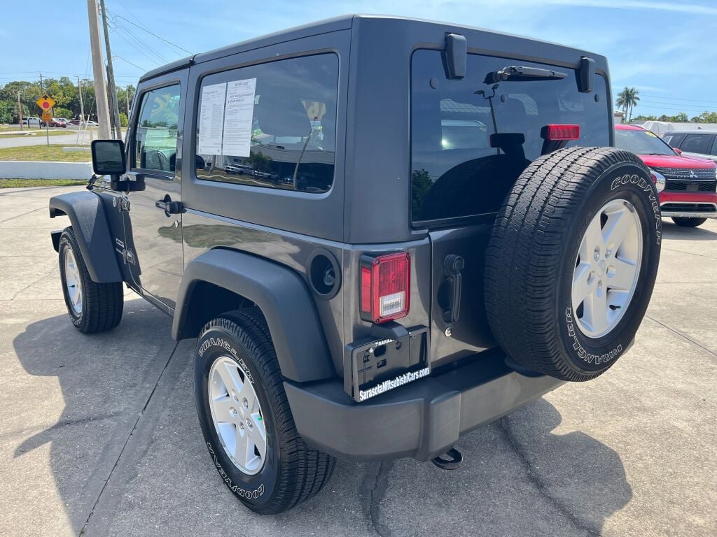 Used 2018 Jeep Wrangler Sport AWD/4WD image 5
