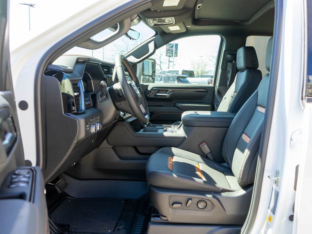 New 2026 GMC Sierra 3500 AT4 w/ AT4 Premium Plus Package AWD/4WD image 11