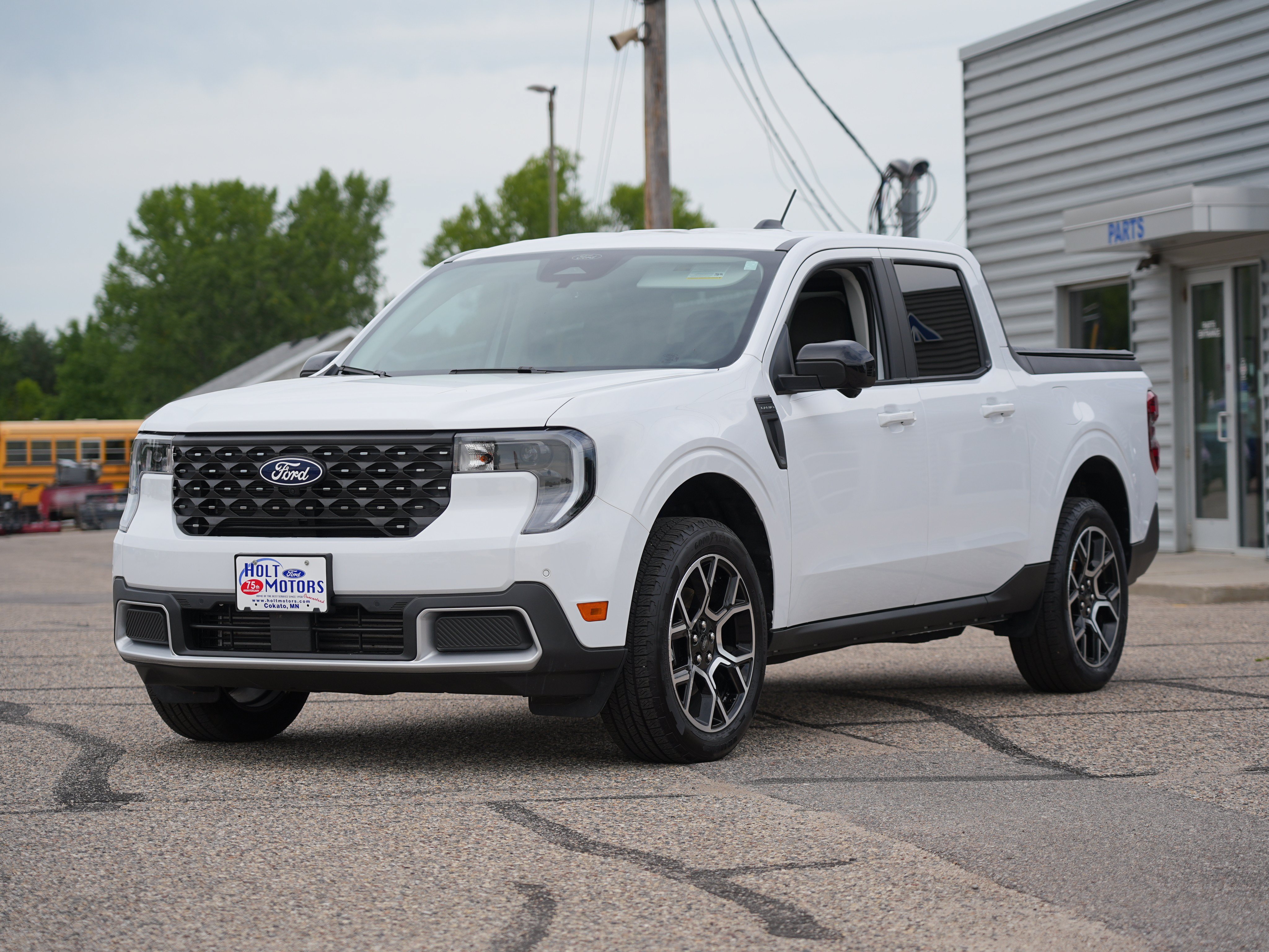 Used 2026 Ford Maverick Lariat w/ 4K Tow Package AWD/4WD image 8