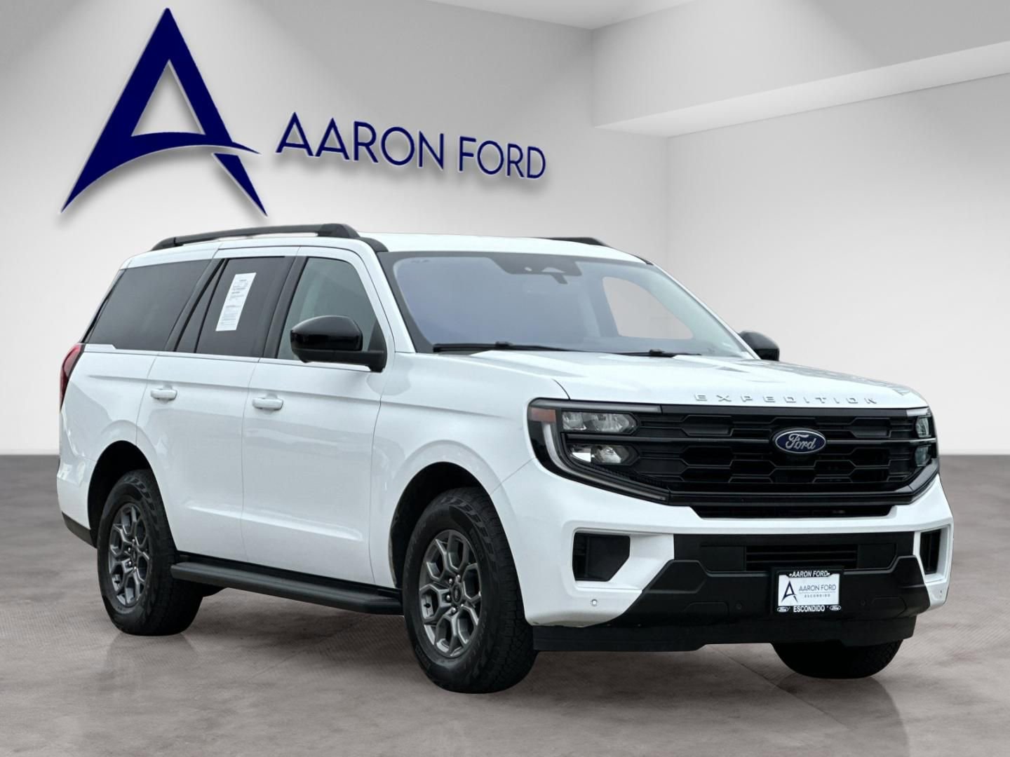 Used 2025 Ford Expedition Active AWD/4WD image 8