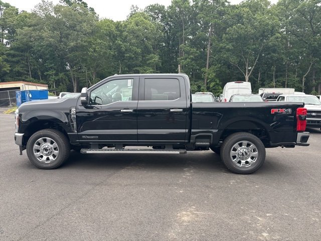 New 2025 Ford F250 Lariat w/ Chrome Package image 2