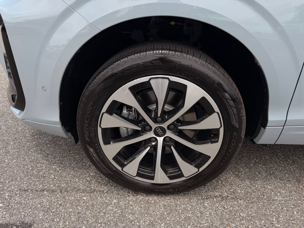 New 2026 Audi Q3 quattro 2.0T AWD/4WD image 10