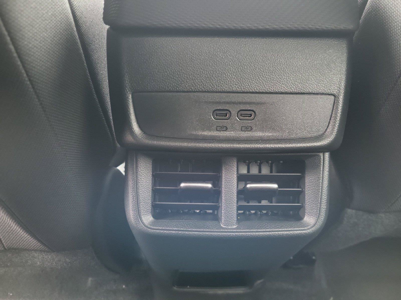 Used 2026 Chevrolet Equinox LT FWD image 20