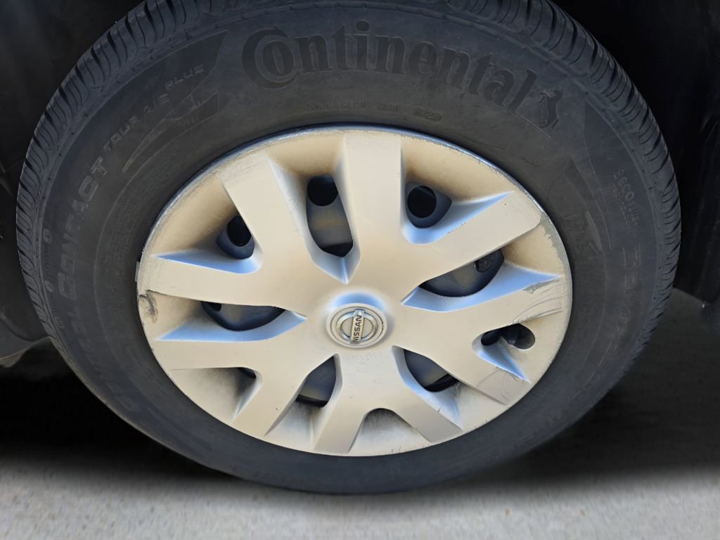 Used 2019 Nissan Rogue Sport S image 9