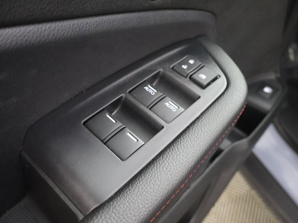 Certified 2025 Honda Ridgeline Black Edition image 40