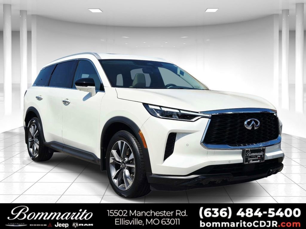 Used 2025 INFINITI QX60 Luxe w/ Vision Package AWD/4WD image 1