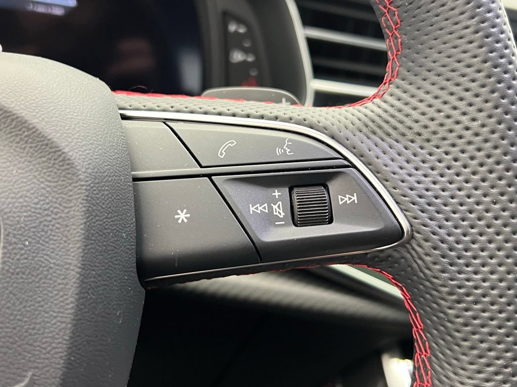 Used 2025 Audi SQ7 Prestige w/ Prestige Package AWD/4WD image 18
