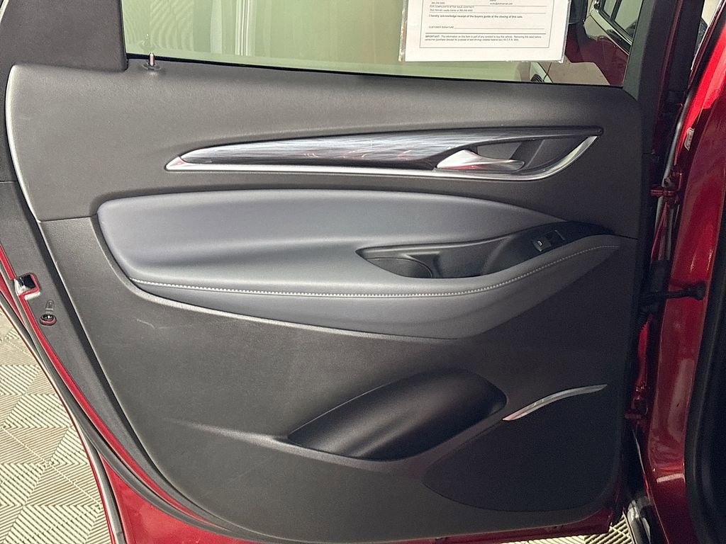 Used 2024 Buick Enclave Premium image 19