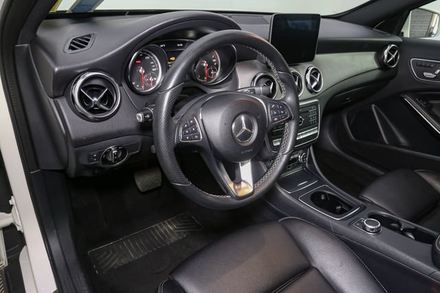 Used 2018 Mercedes-Benz GLA 250 4MATIC image 22