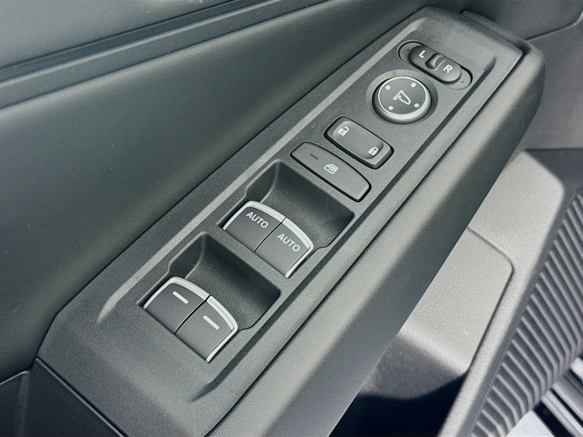 New 2026 Honda Accord EX-L image 17