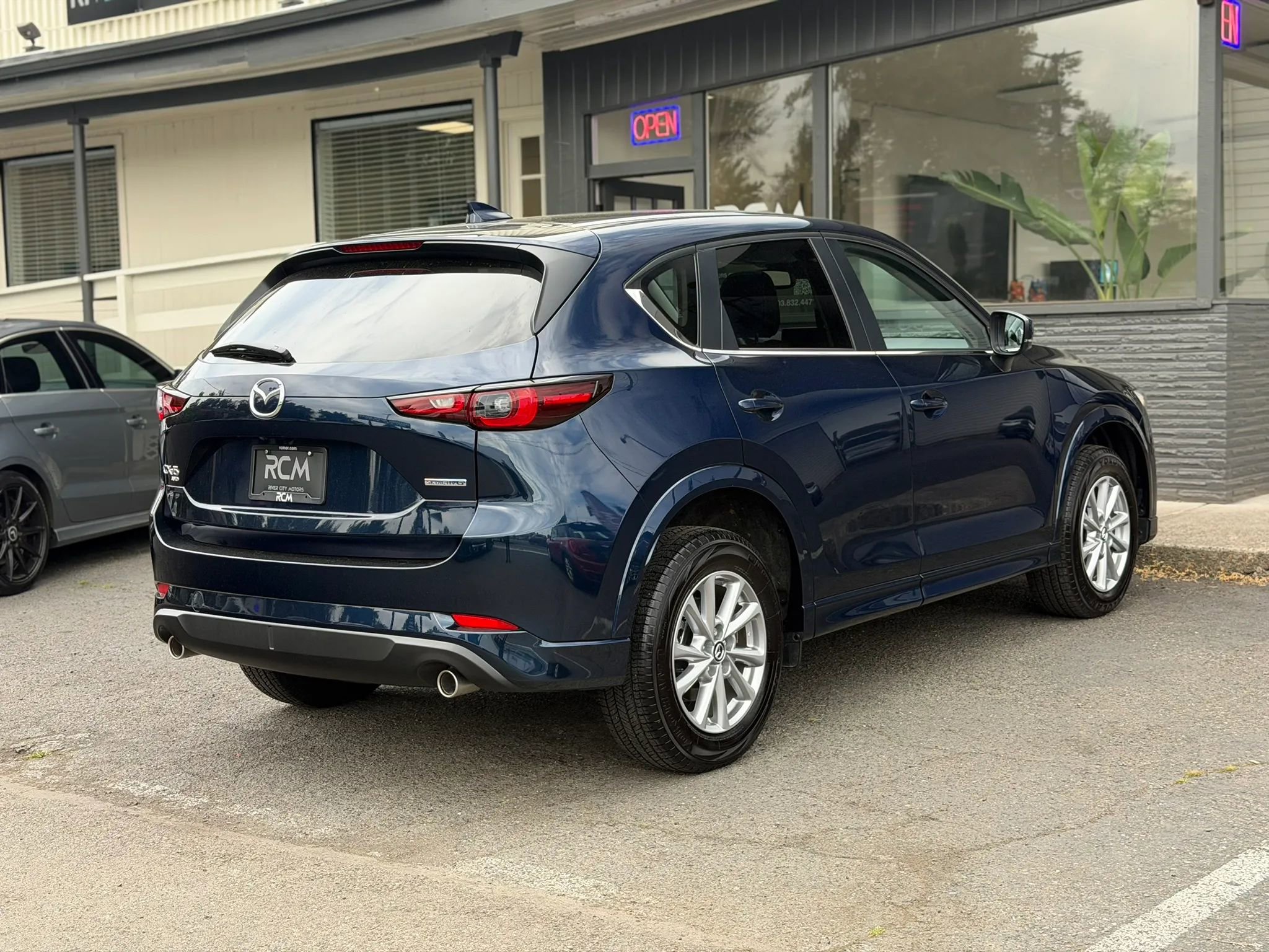Used 2025 MAZDA CX-5 AWD 2.5 S w/ Preferred Package image 4