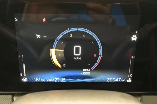 Used 2025 Chevrolet TrailBlazer LT AWD/4WD image 34