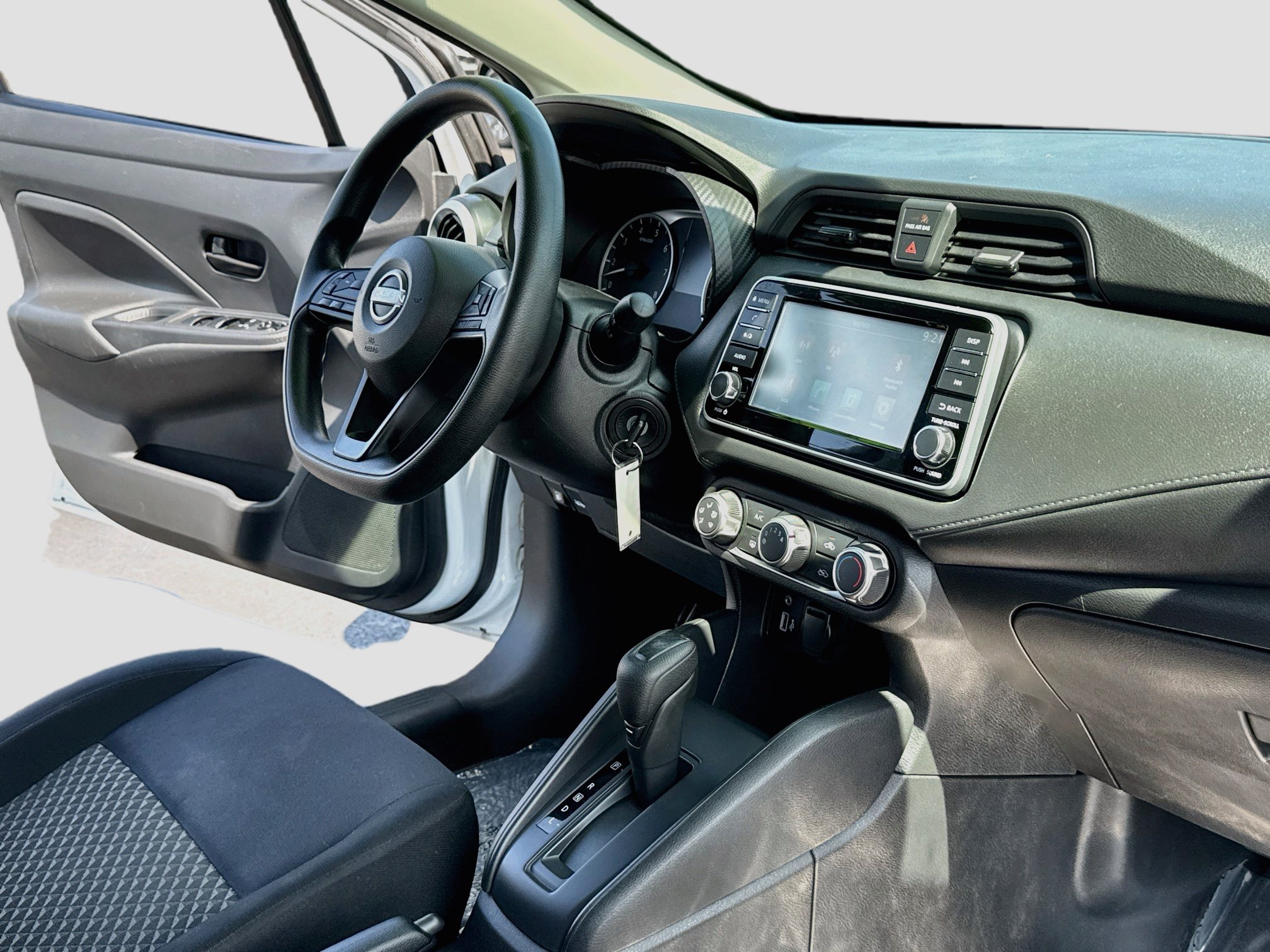 Used 2023 Nissan Versa S FWD image 15